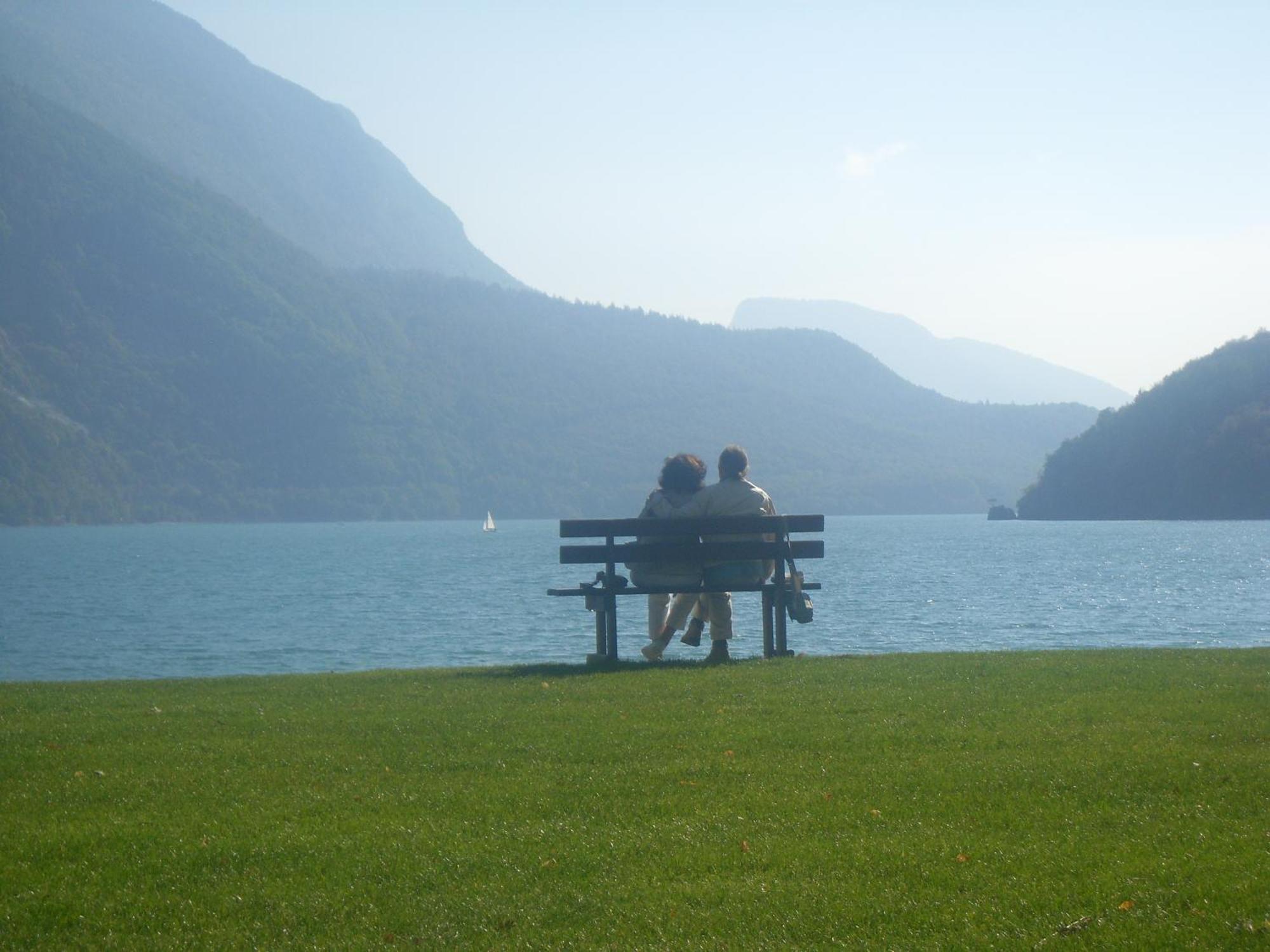 Garni Lago Alpino Molveno Exterior foto